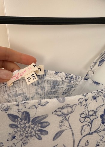 38 Beden Çiçek Desenli Mavi Askılı Büstiyer