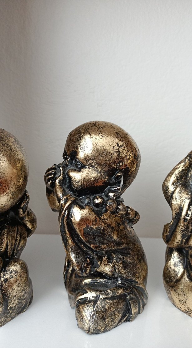 Parlak Altın Renkli Üçlü Budist Heykeli Seti - Görsel 3