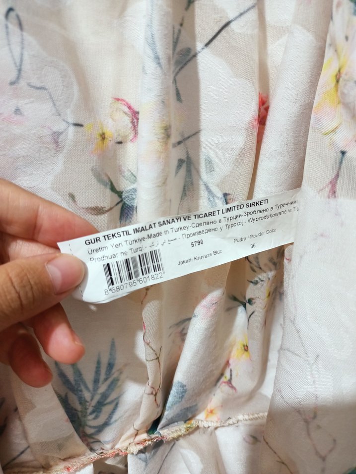 Çiçek Desenli V Yaka Mini Bohem Bluz - Görsel 4