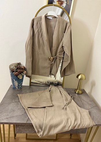 Diğer Vizon Yaprak Toka Detayli Baglamali Kimono İkili Takim