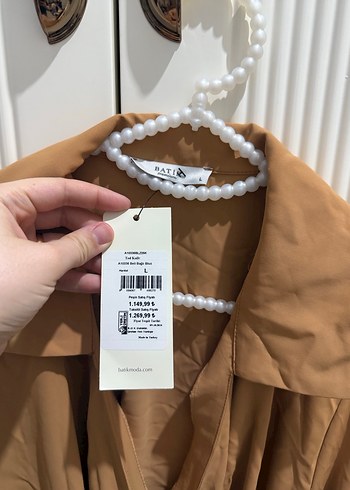 Bej Drapeli V Yaka Kadın Bluz - Görsel 2