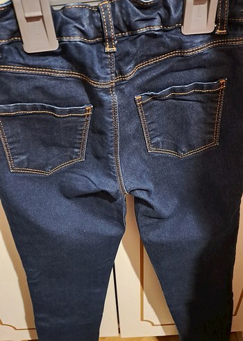 Kız Çocuk Koyu Mavi Nakışlı Kot Pantolon - Görsel 3