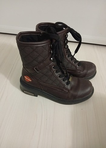 Diğer Kahverengi Kadin Bot