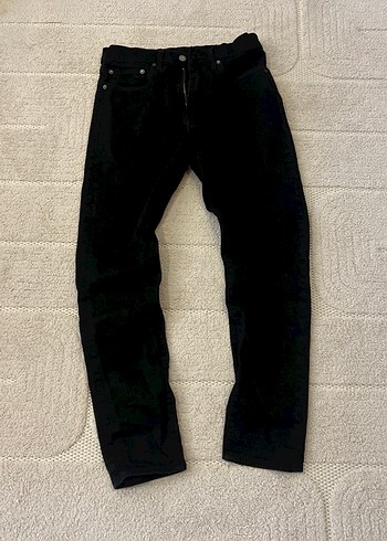 Levis 512 Siyah Duz Kesim Jean Pantolon
