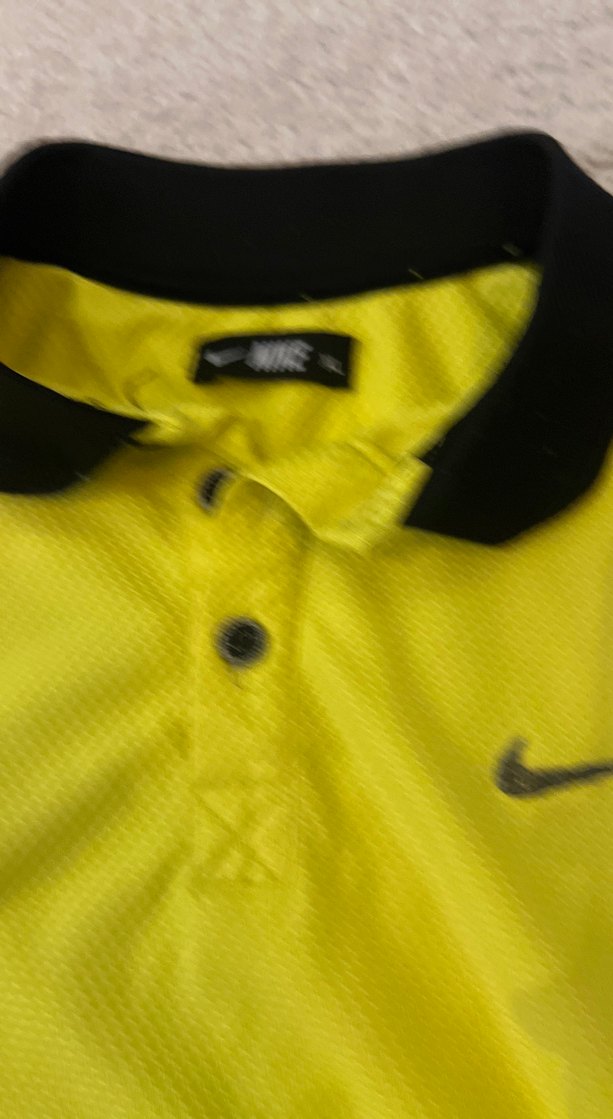 Nike Sarı Polo Tişört — görsel 2/4