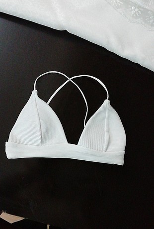 H&M sırtı çapraz beyaz bikini