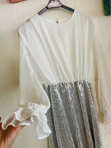 Koton payetli parti elbisesi - Görsel 4