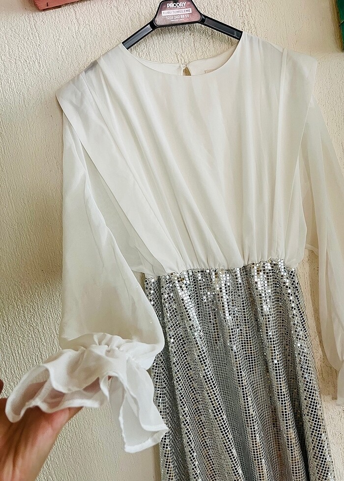 Koton payetli parti elbisesi - Görsel 4