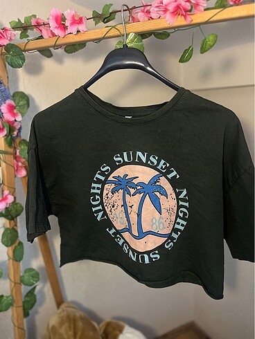 Haki crop tshirt