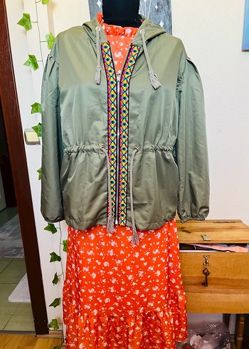 Renkli Nakışlı Bohem Kadın Yağmurluk - Görsel 3