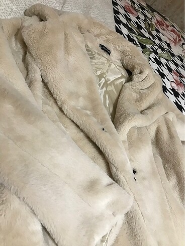 Taş Renk Peluş Kürk - Görsel 7