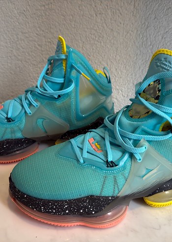 Nike 47 Numara Nike L J Turkuaz Basketbol Ayakkabisi