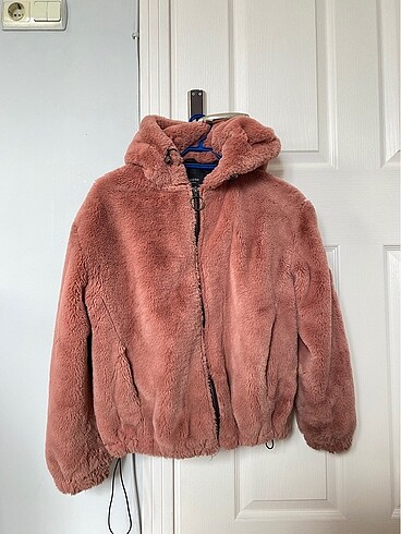BERSHKA peluş mont