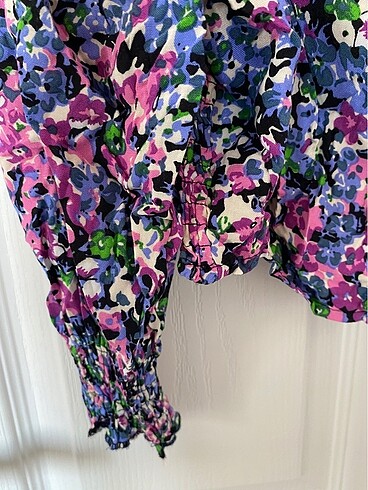 Trendyol çiçekli bluz - Görsel 4