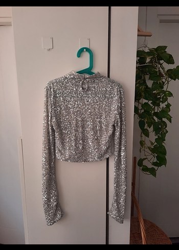 Gri Payetli Yüksek Yakalı Kadın Bluz - Görsel 2