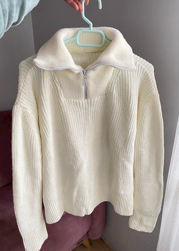 Beyaz Yarım Fermuarlı Örgü Kadın Kazak - Görsel 2