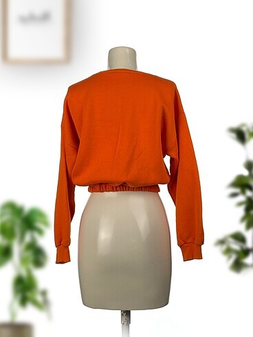 l Beden Diğer Sweatshirt %70 İndirimli.