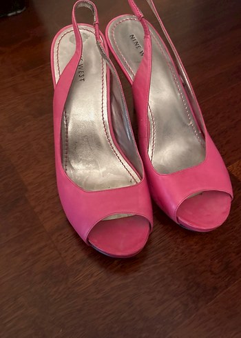 Nine West ürünü