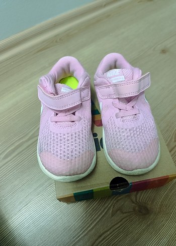 Nike Pembe Kız Çocuk Spor Ayakkabı - Görsel 2