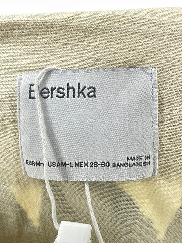 m Beden çeşitli Renk Bershka Yelek %70 İndirimli.