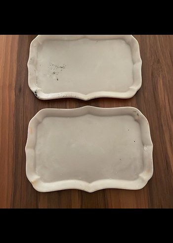 Beyaz Gri Kenarlı İki Porselen Tabak