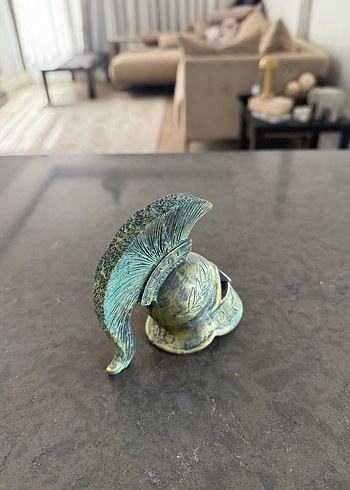 Atinadan Antik Spartalı Miğferi Figürü - Görsel 4