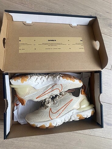 37 Beden Nike React Vision Sneaker / Spor Ayakabı