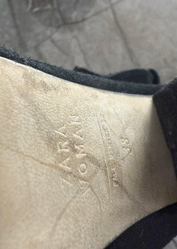 Siyah Süet Tokalı Kadın Bot - Görsel 2