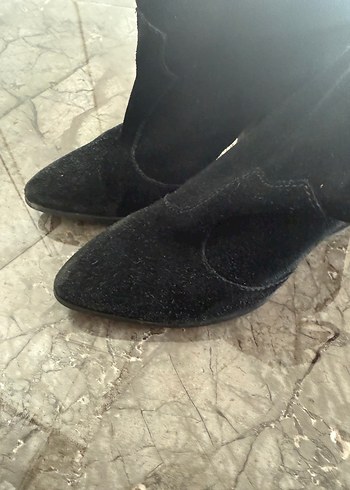 Siyah Süet Tokalı Kadın Bot - Görsel 5