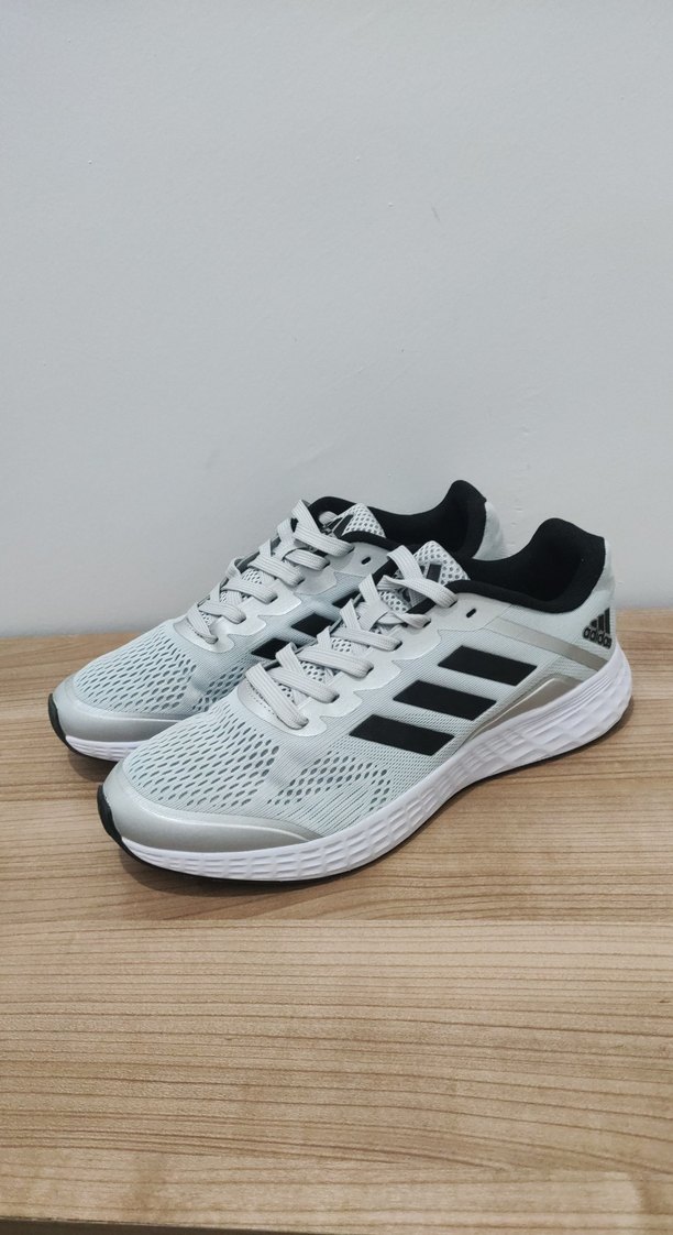 Adidas Hafif ve Nefes Alabilir Koşu Ayakkabısı — görsel 7/7