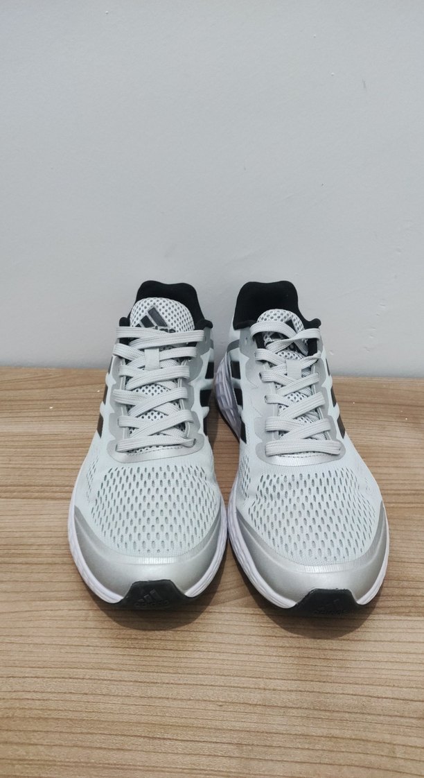 Adidas Hafif ve Nefes Alabilir Koşu Ayakkabısı — görsel 2/7