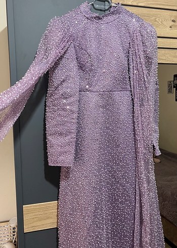 Uzun Kollu Mor Parlak Kadın Abiye Elbise - Görsel 2