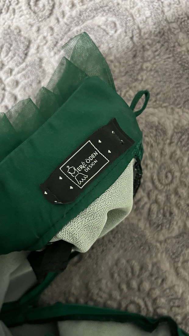 Uzun Kollu Yeşil İşlemeli Abiye Elbise - Görsel 4