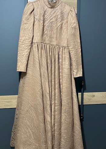 Bej Uzun Kollu İşlemeli Abiye Elbise - Görsel 2