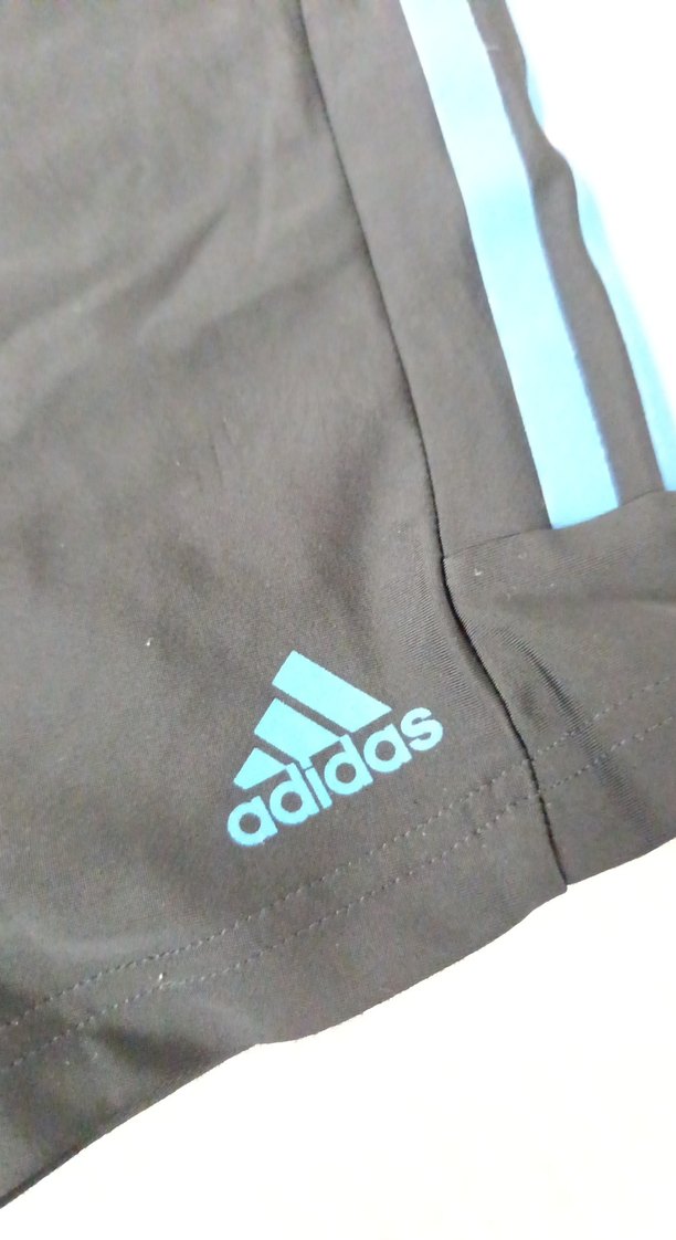 Adidas Mavi Şeritli Erkek Çocuk Mayo - Görsel 2
