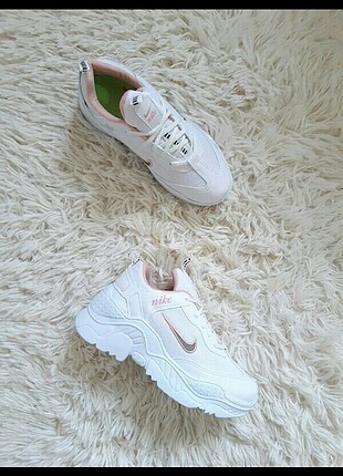 Nike Spor Ayakkabi