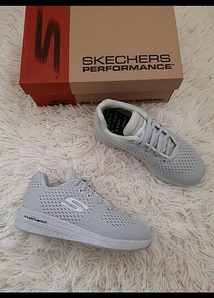 Skechers
