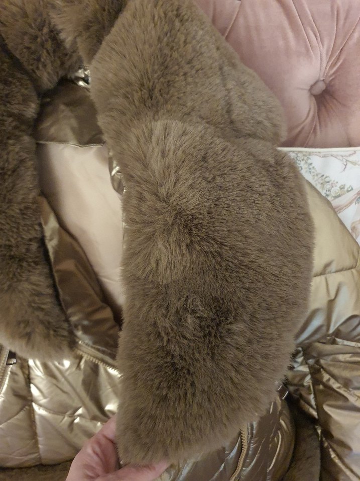 Bej Parlak Kadın Ceket Kürklü - Görsel 3