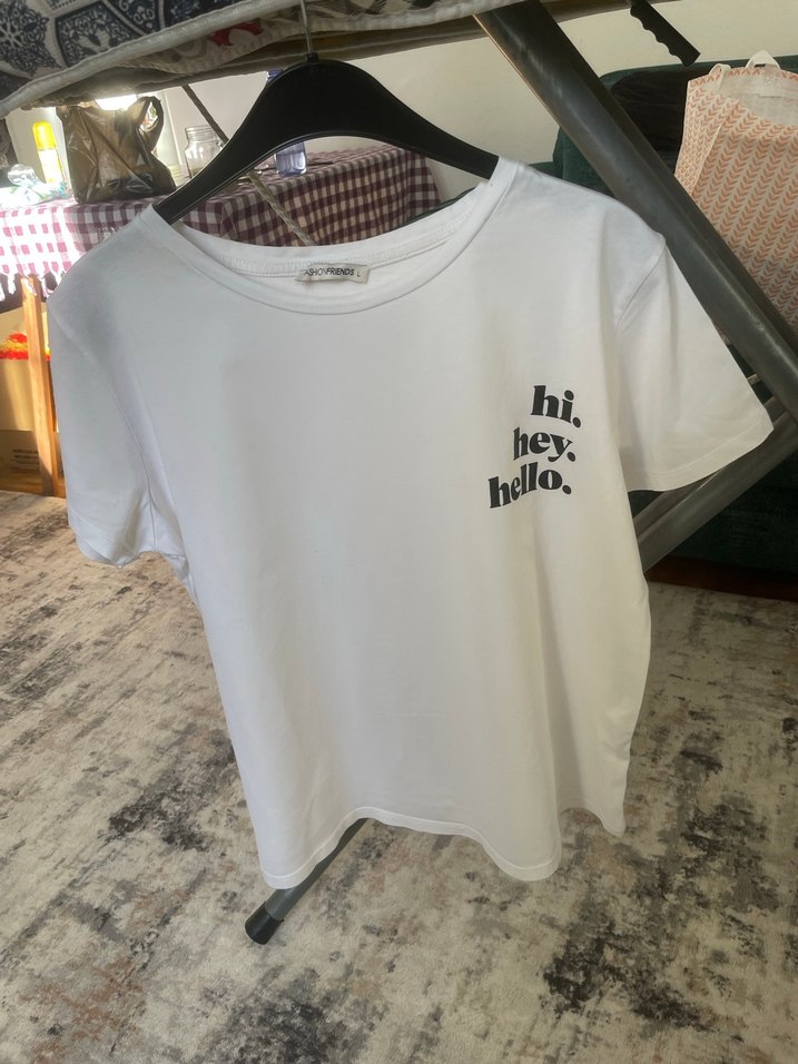 Beyaz Baskılı Kadın Tişört - Görsel 2