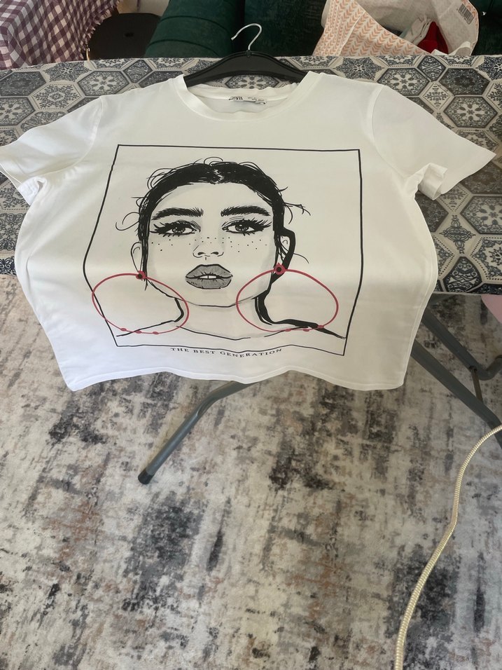 Beyaz Mini Baskılı Kadın Tişört - Görsel 2