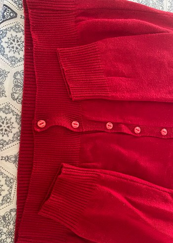 Bordo Düğmeli V Yakalı Kadın Hırka - Görsel 3