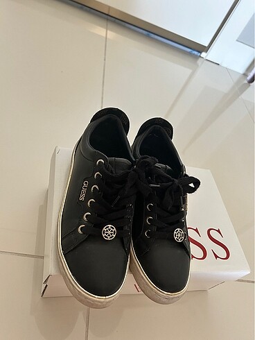 Guess Kadın Ayakkabı - Görsel 5