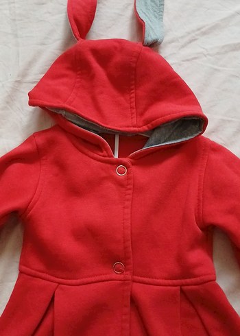 Kız Çocuk Kırmızı Kapüşonlu Düğmeli Ceket - Görsel 2