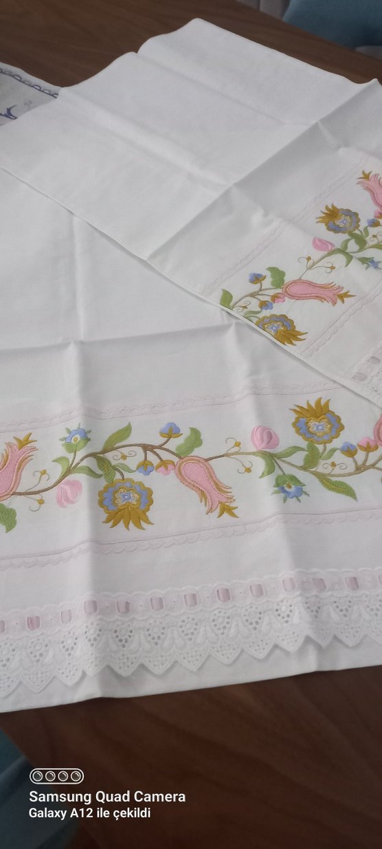 Nakışlı Pastel Renkli yastık kılıfı sıfır - Görsel 4