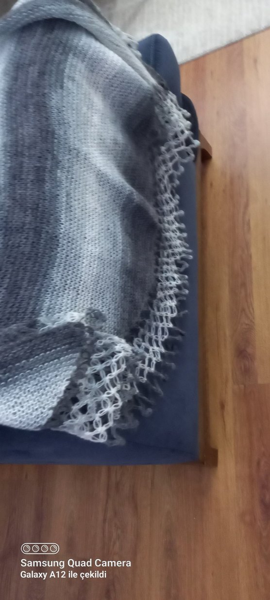 Gri Dantel Detaylı Kadın Triko Şal - Görsel 3