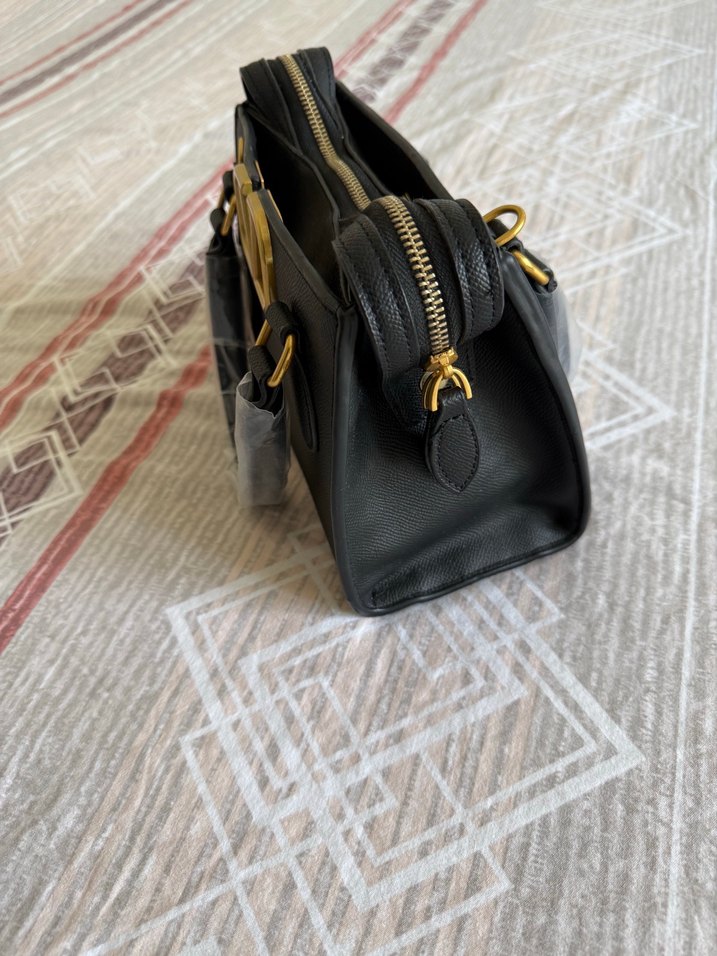Valentino Siyah V Logo Deri Çanta — görsel 3/5