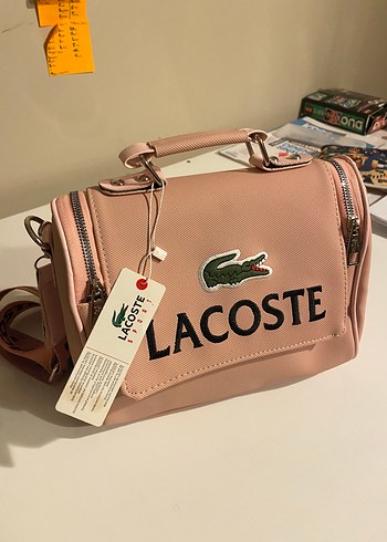 Lacoste ürünü