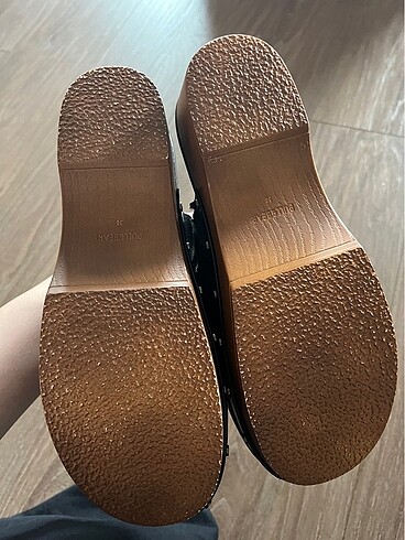 38 Beden pull and bear sabo terlik