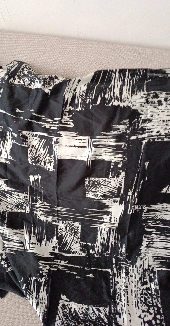 Siyah Desenli Kadın Fuları - Görsel 2