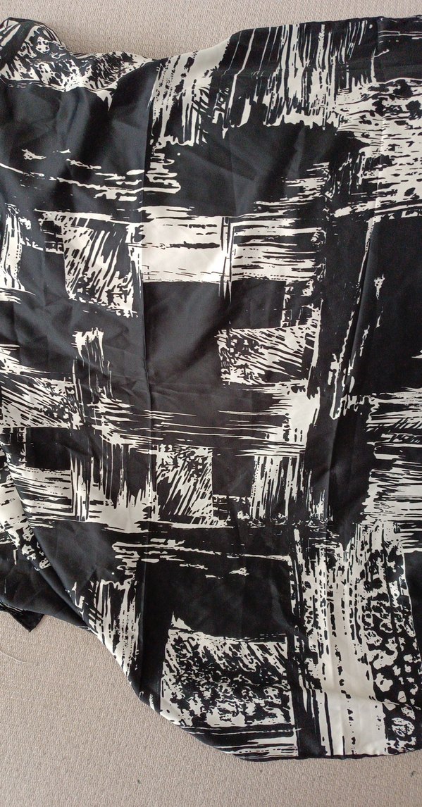 Siyah Desenli Kadın Fuları - Görsel 3